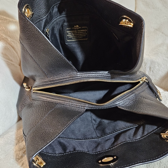 Coach leather black shoulder bag - Picture 9 of 9